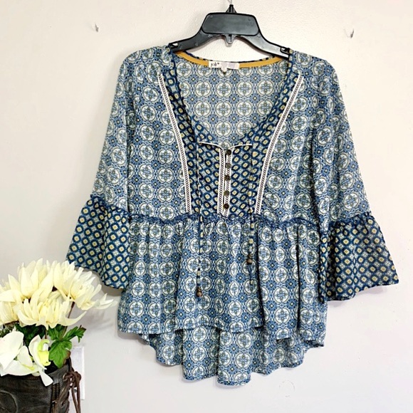 Jolt Women's Blue Tie Neck 3/4 Bell Sleeve Peasant Top - Picture 1 of 8